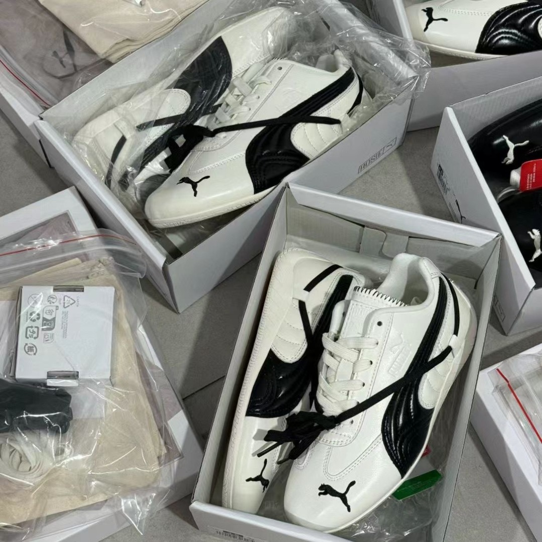 PUMA x ROSÉ 
亲自设计的绑带元素