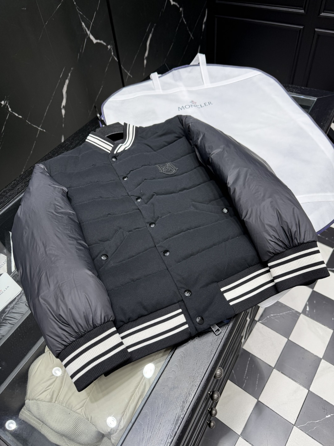 NO:509522,Main recommendation .Tile picture, alexander wang19860909主推 .平铺图,,alexander wang,Men's clothing