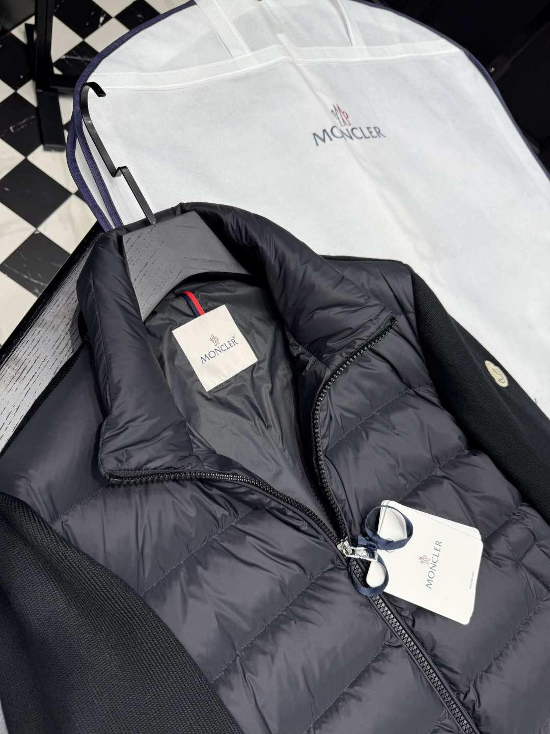 NO:520395,down details inside, down jacket,alexander wang19860909羽绒 细节内里,,down jacket,alexander wang,Men's clothing