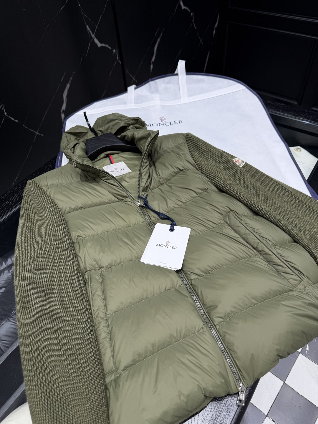 NO:520385,down details, down jacket,alexander wang19860909羽绒 细节,,down jacket,alexander wang,Men's clothing