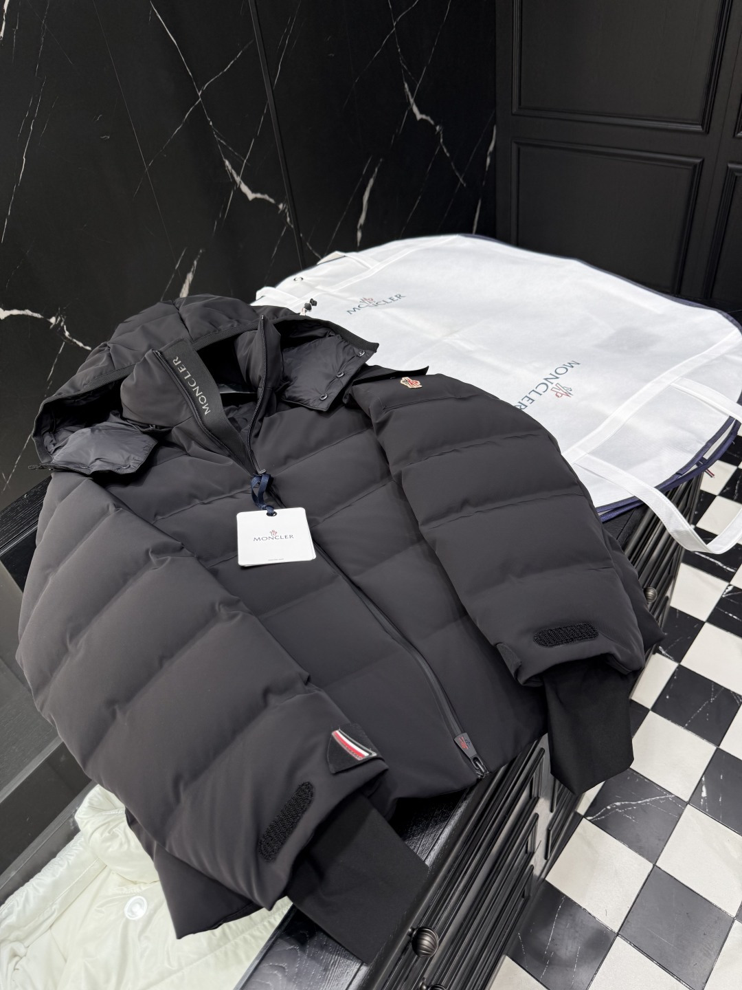 NO:520381,Details inside, alexander wang19860909细节内里,,alexander wang,Men's clothing