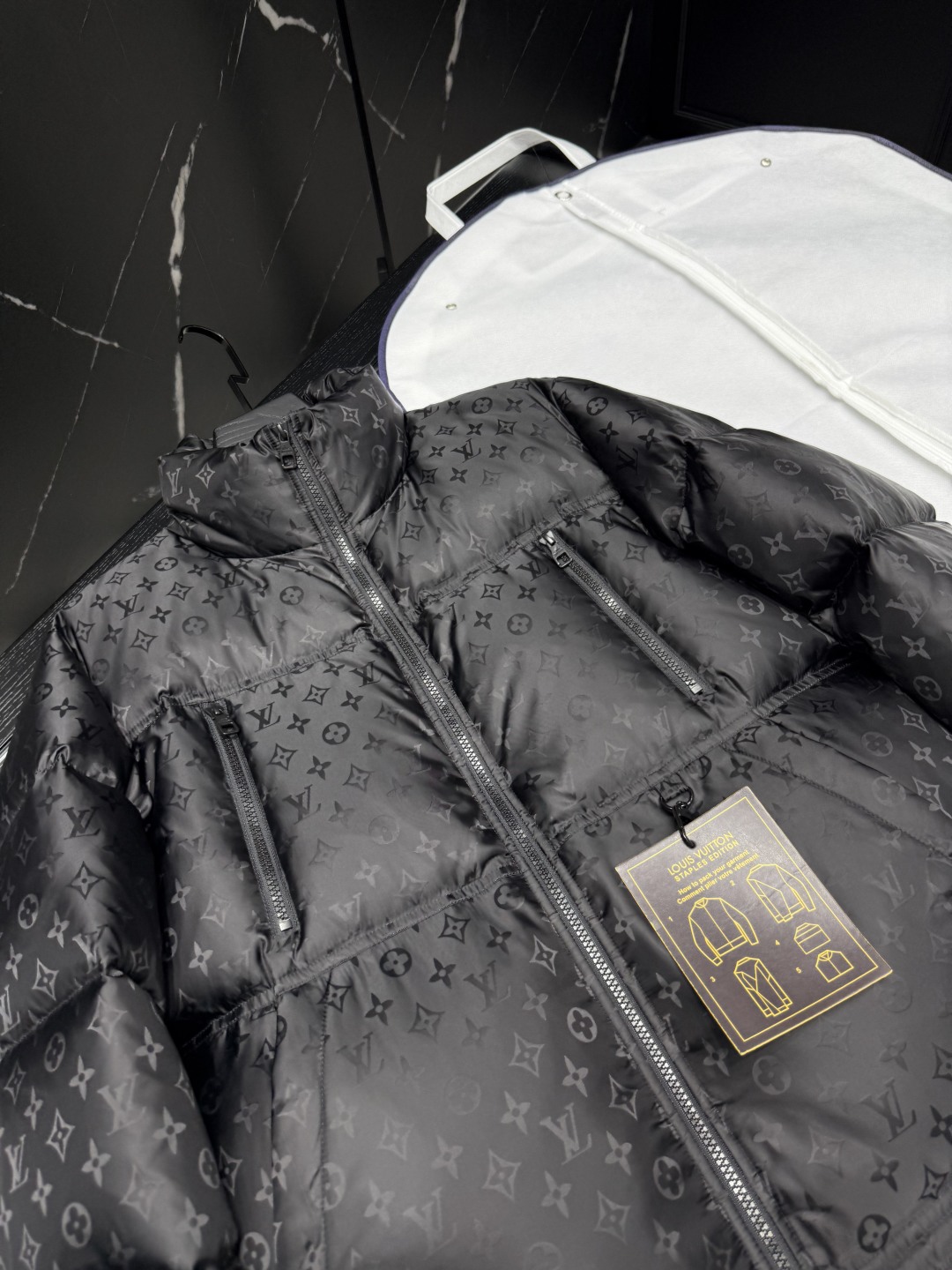 Louis Vuitton Monogram Padded Down Jacket - Stylish & Warm Outerwear 8 cmp i1755357332434 877 0 6