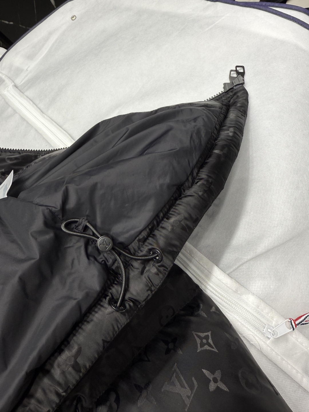 Louis Vuitton Monogram Padded Down Jacket,Black Fashionable and Comfortable 7 cmp i1755357350712 2533 0 6