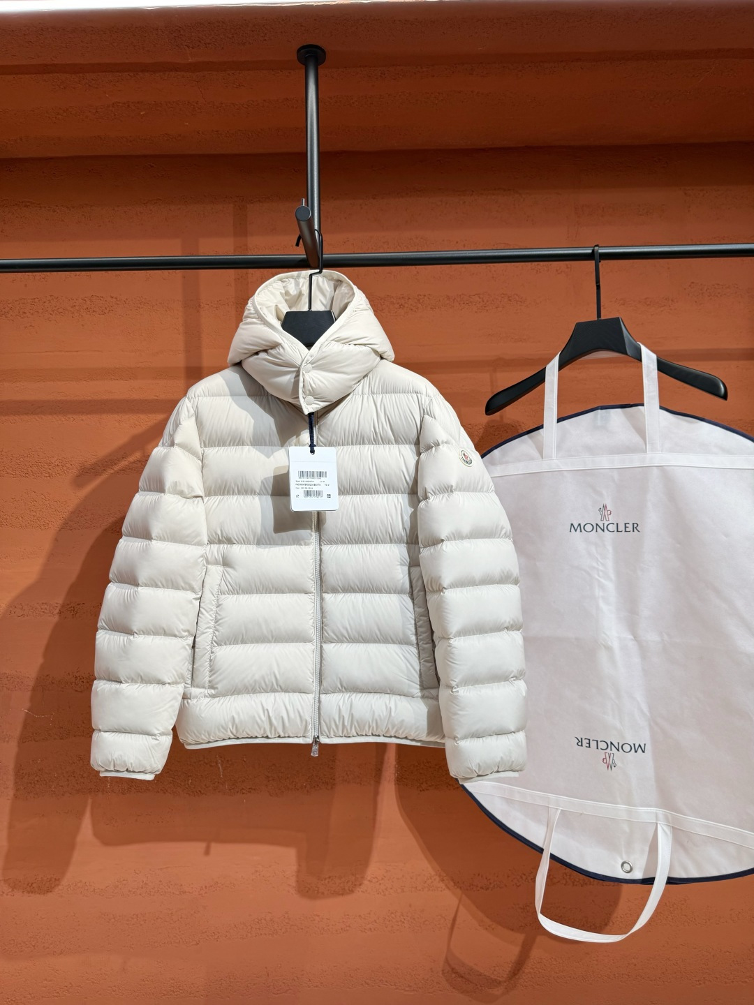 Пуховик Moncler