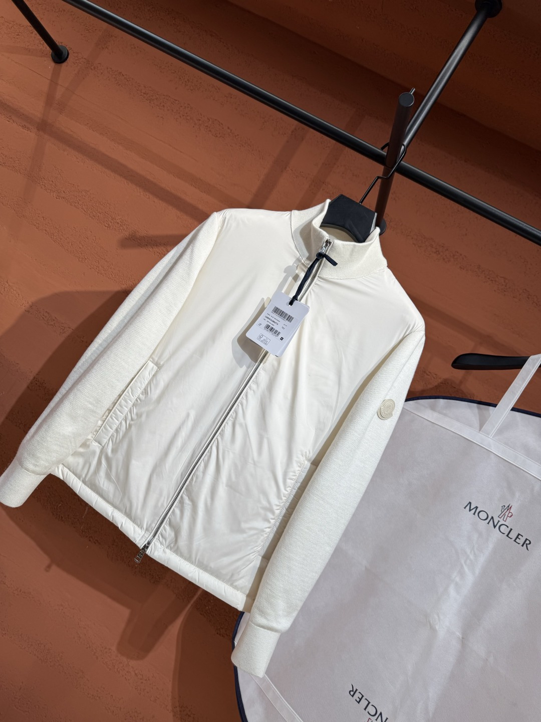 Пуховик Moncler