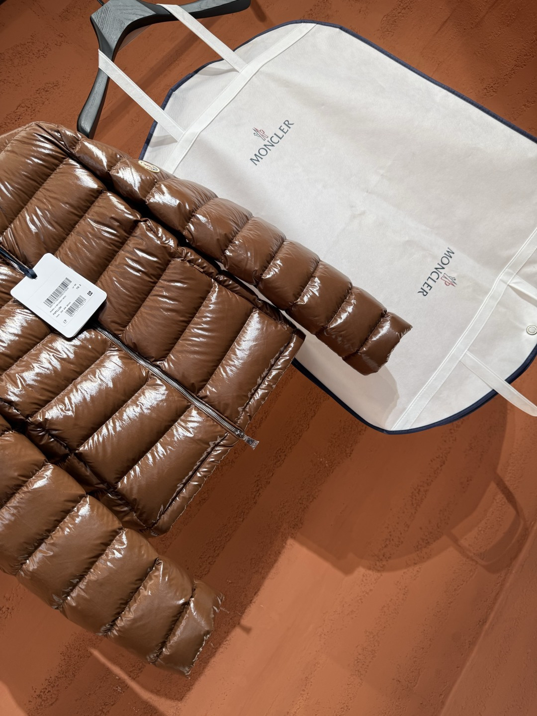 Пуховик Moncler