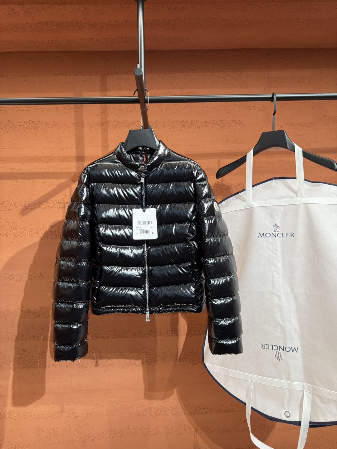 Пуховик Moncler