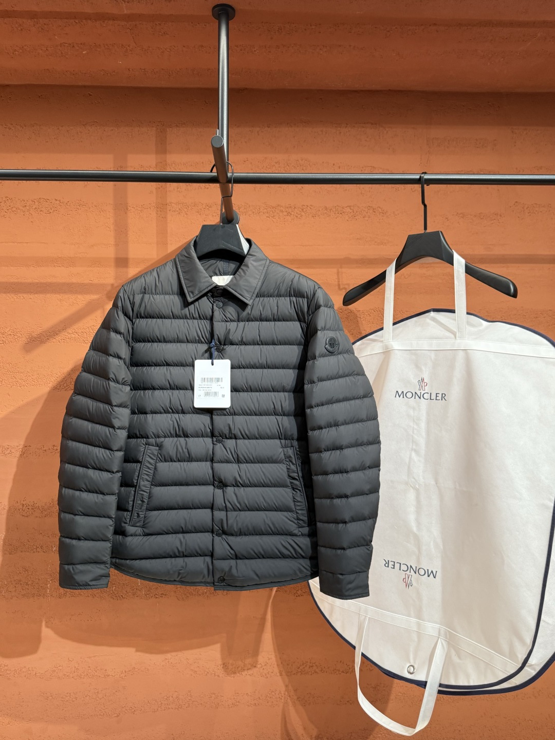 Пуховик Moncler