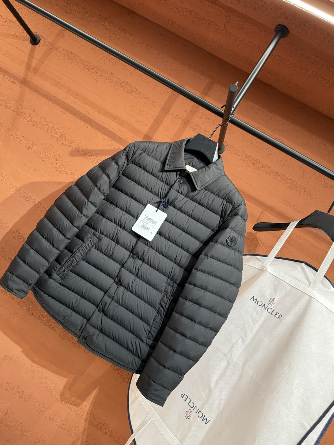 Пуховик Moncler