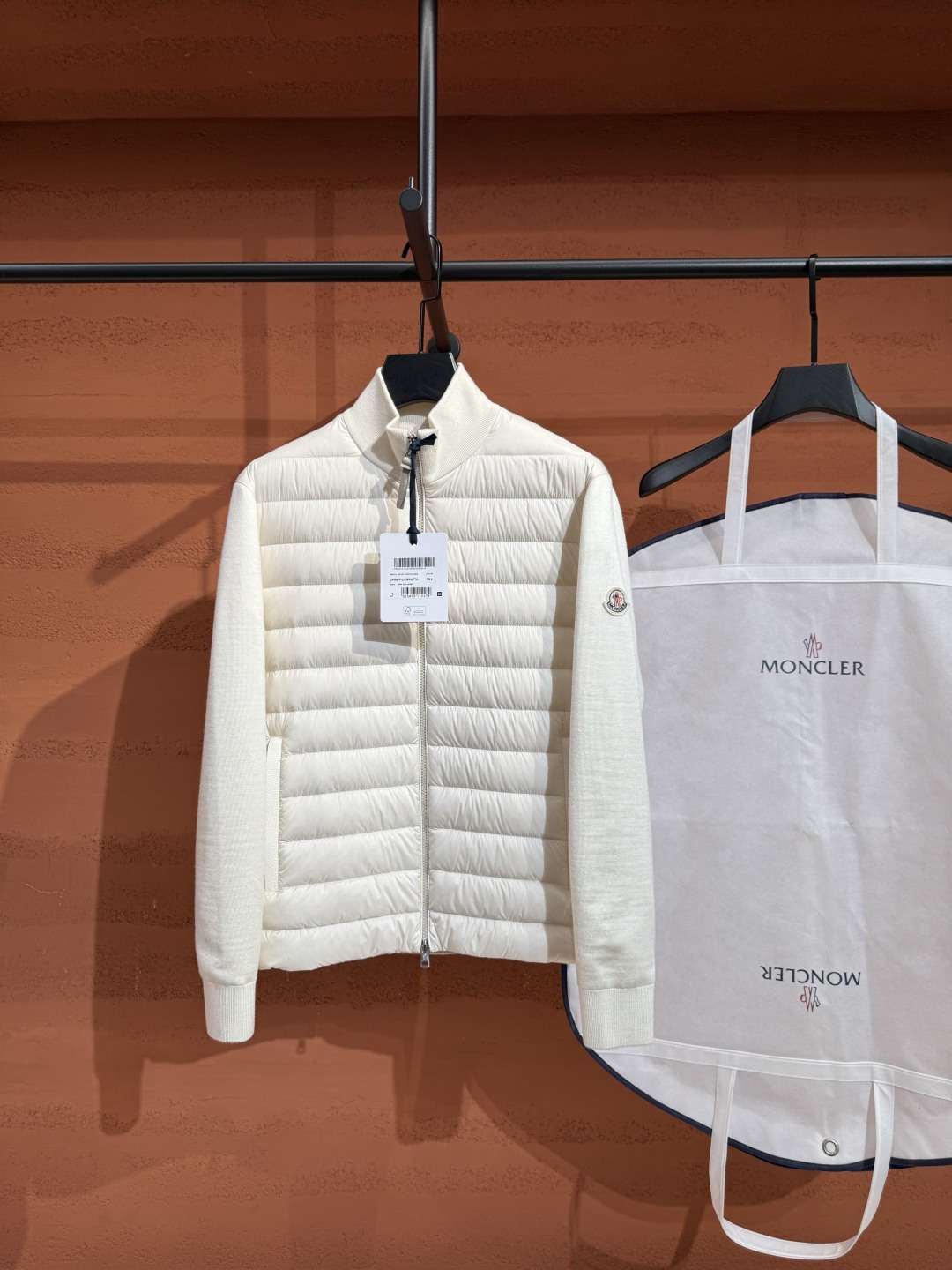 Пуховик Moncler