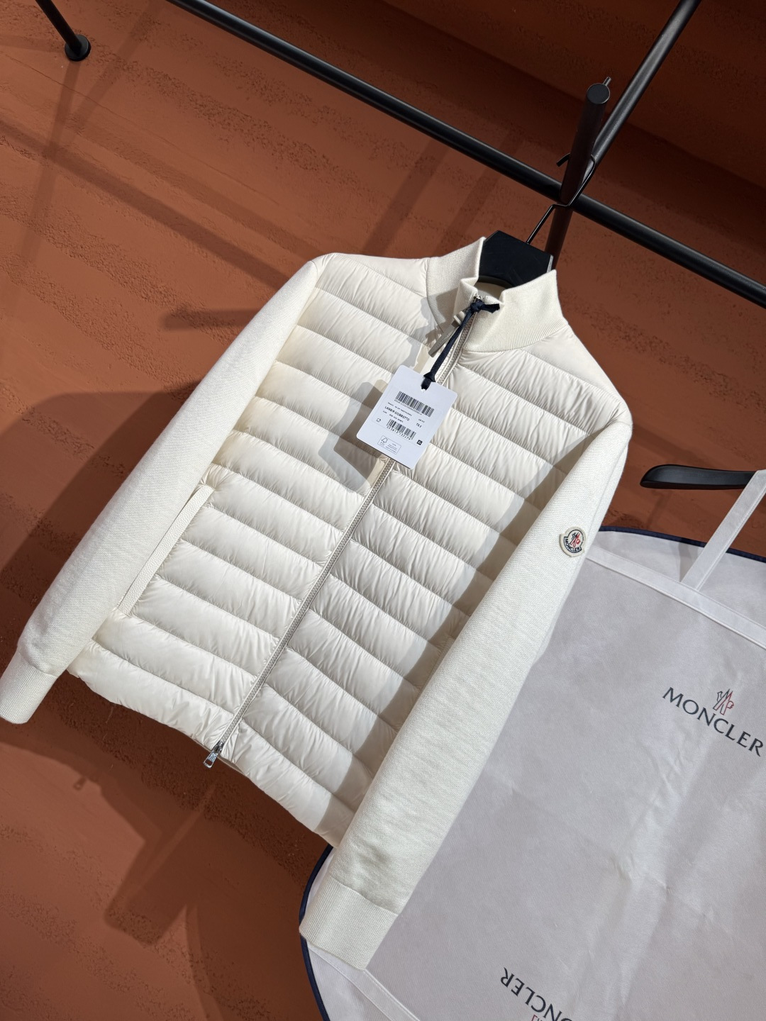 Пуховик Moncler