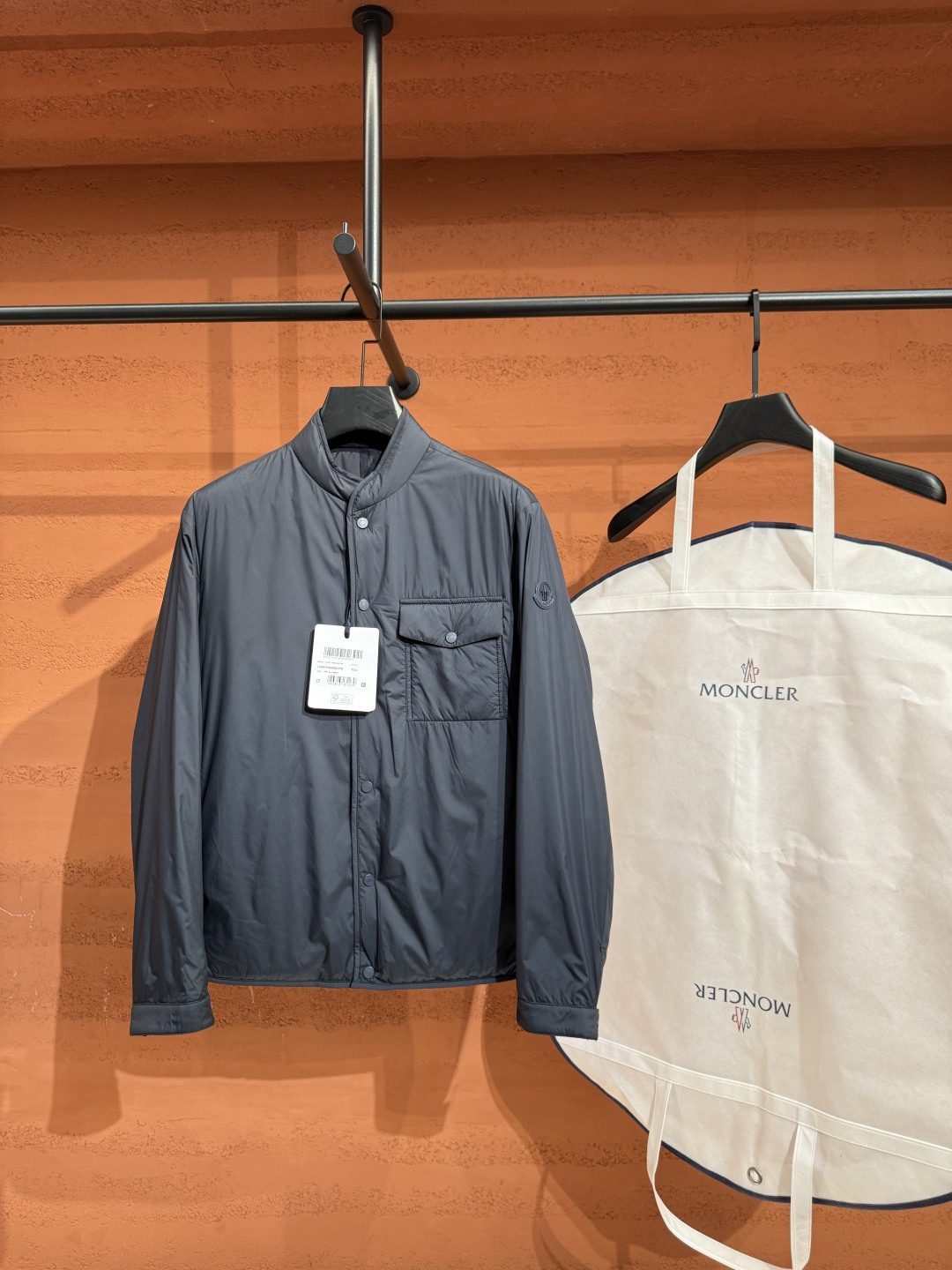 Пуховик Moncler