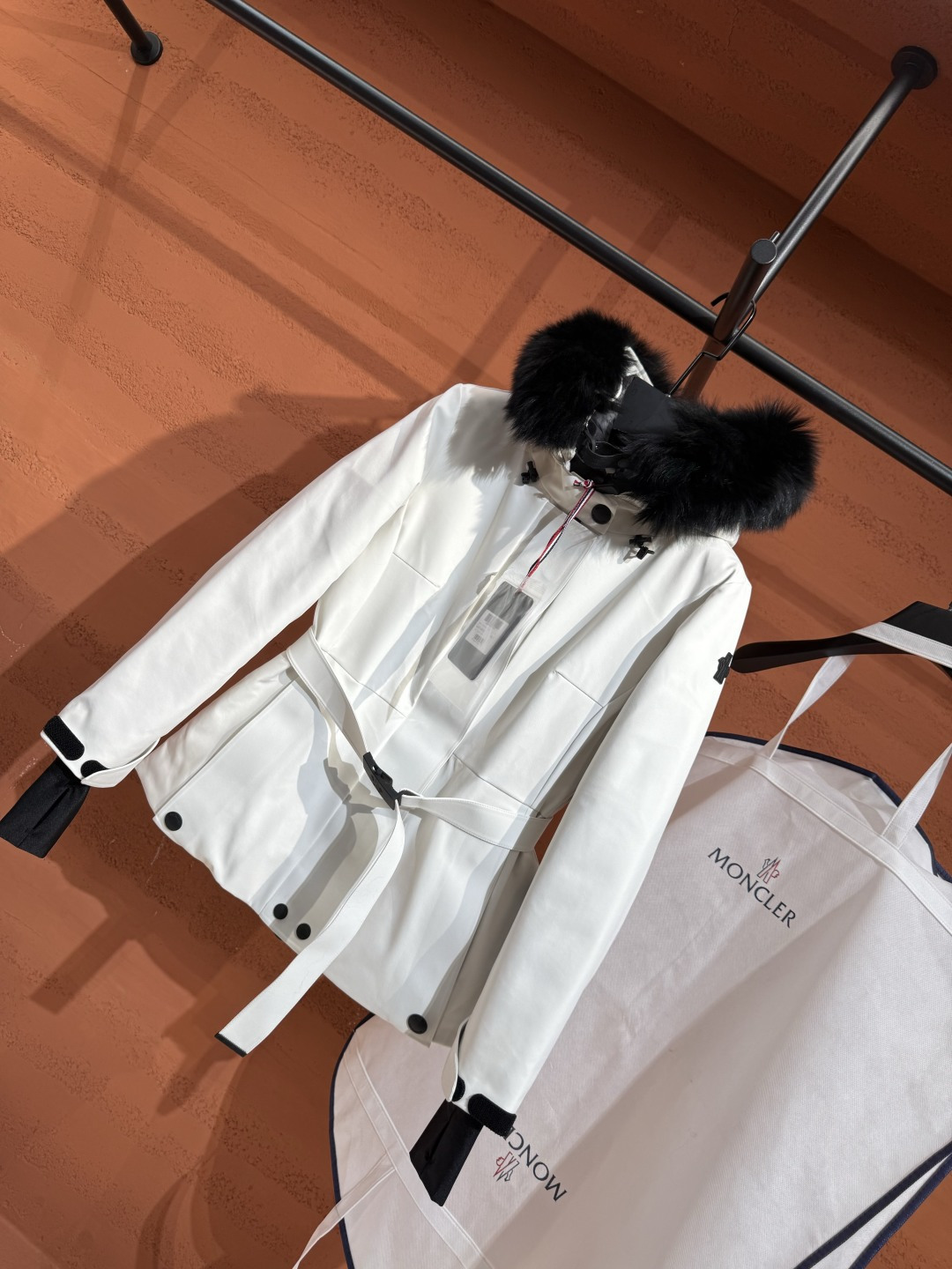 Пуховик Moncler