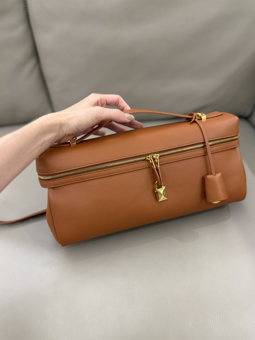 _dbY9srQDlOFyM6pP_aHBjjOb3luAAfAzC-O1pYg