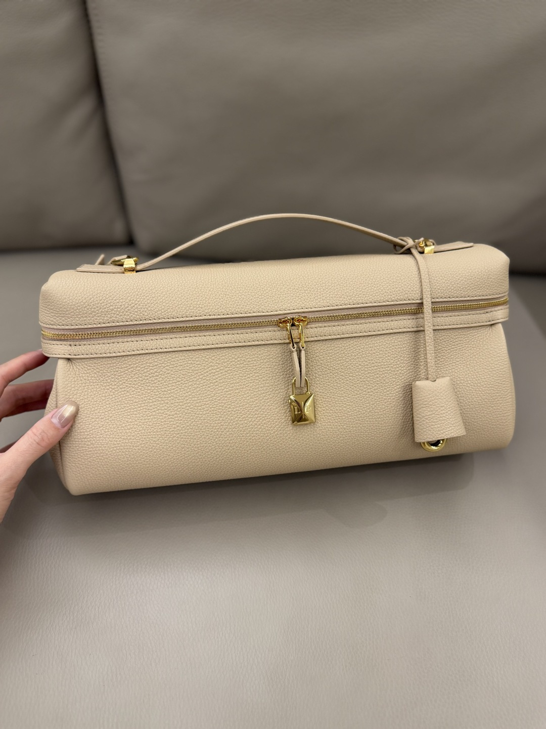 _djb9s4K_gG11VZWwDELe0I6d26SdZkZJgDvRjGA