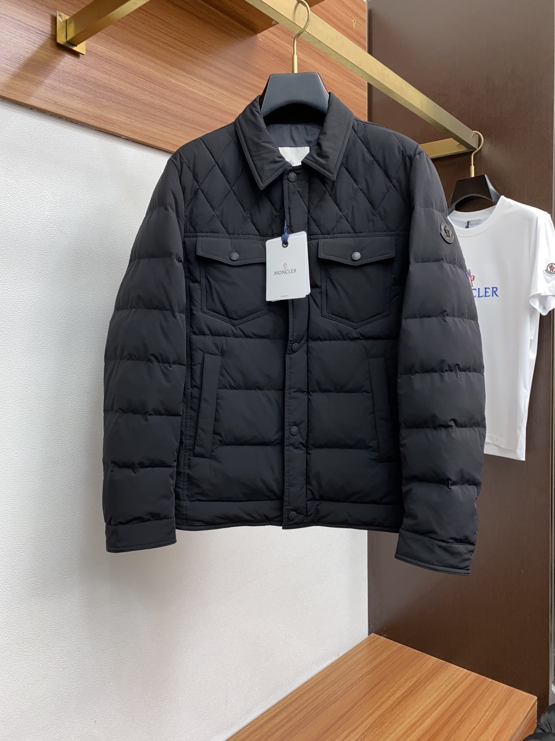 蒙口 羽绒服 2025年秋冬新款 官网 高端原厂代工出品,官方经典王牌单品!最新羽绒夹克外套 多明星穿搭