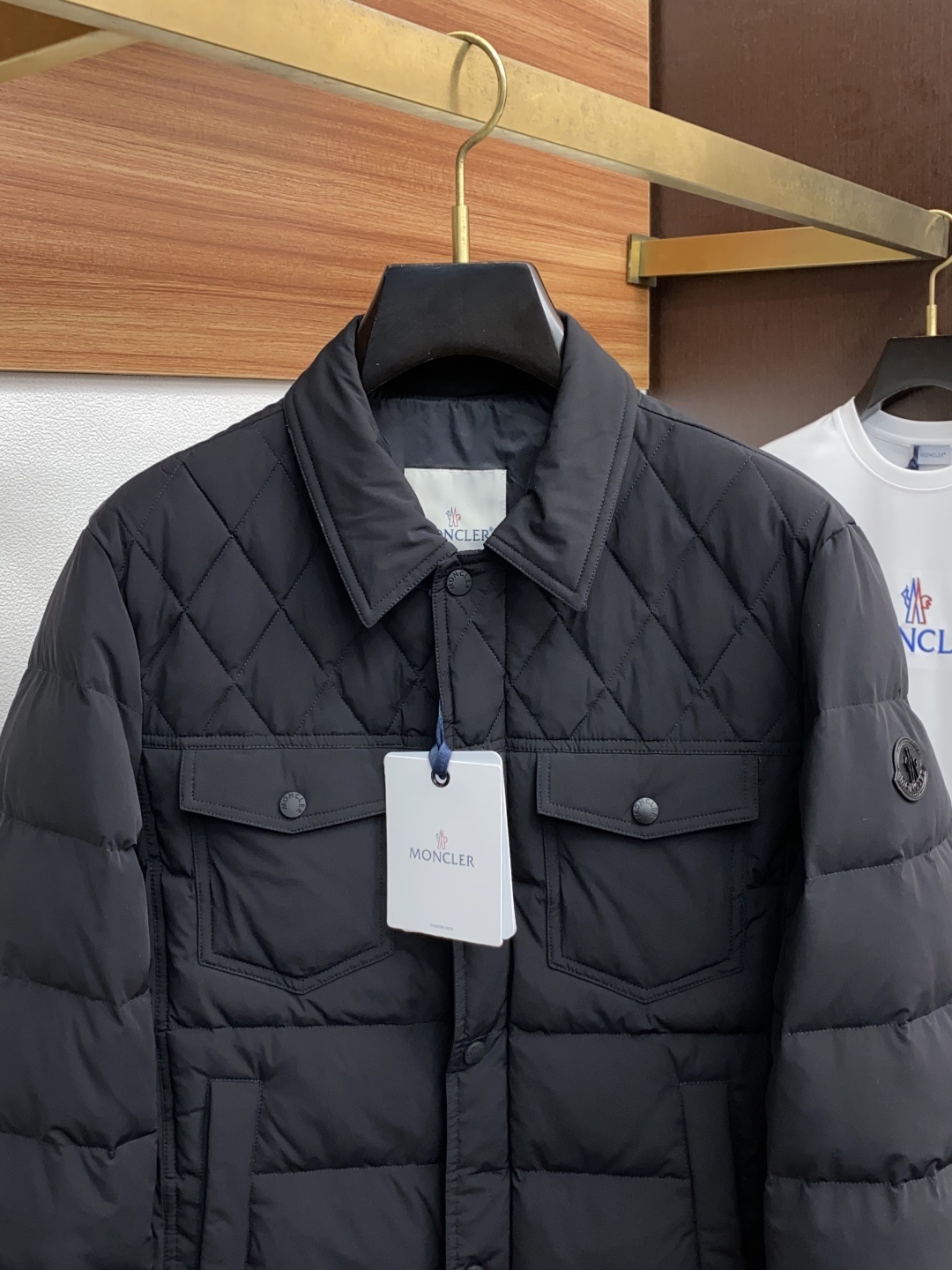 蒙口 羽绒服 2025年秋冬新款 官网 高端原厂代工出品,官方经典王牌单品!最新羽绒夹克外套 多明星穿搭