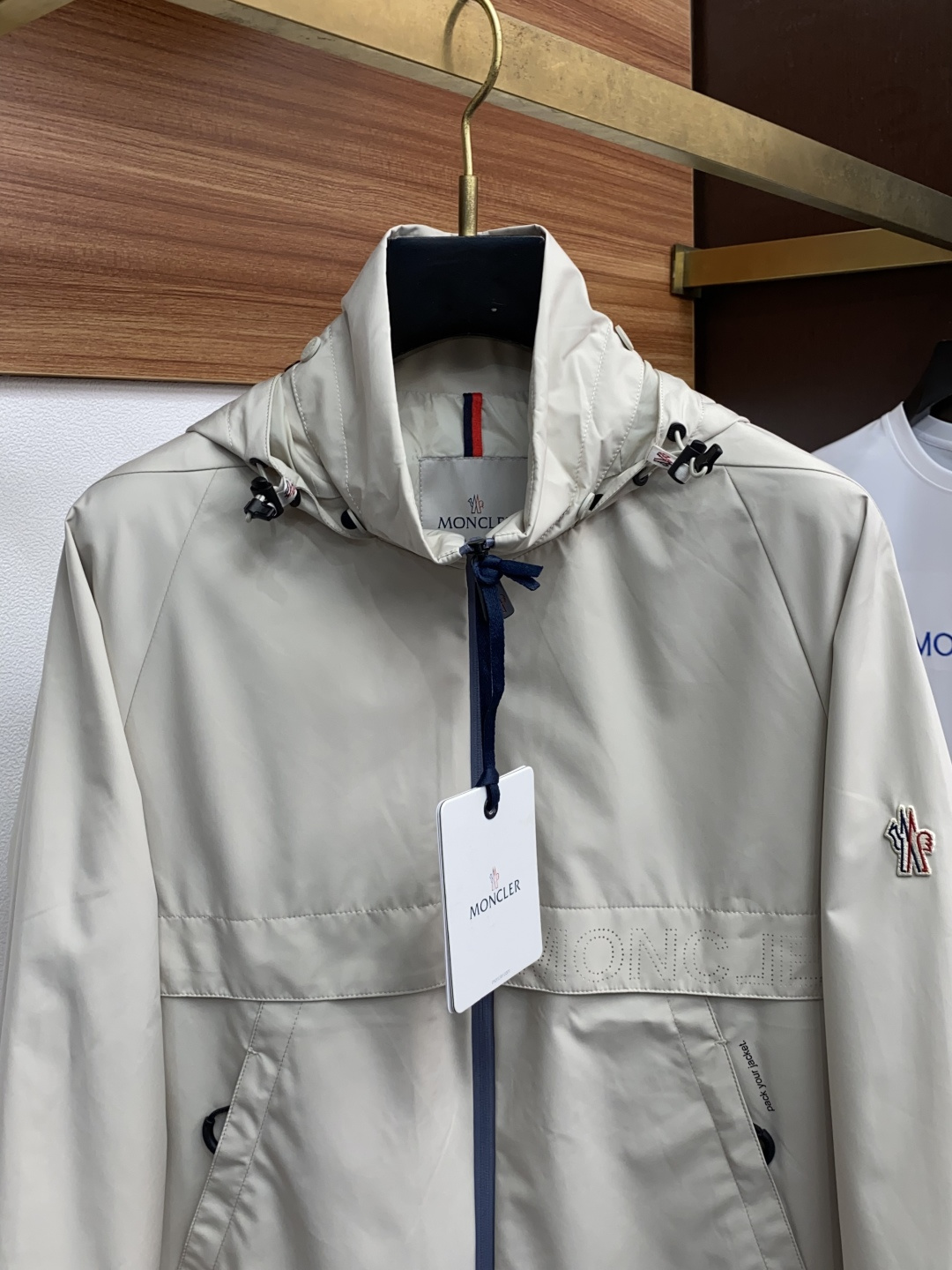 蒙口 2025年秋冬新款 官网 高端原厂代工出品，官方经典王牌单品！最新棉衣夹克外套 多明星穿搭示范款！