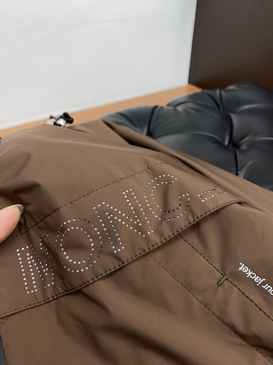  蒙口 2025年秋冬新款 官网 高端原厂代工出品，
官方经典王牌单品！最新棉衣夹克外套 多明星穿搭示范