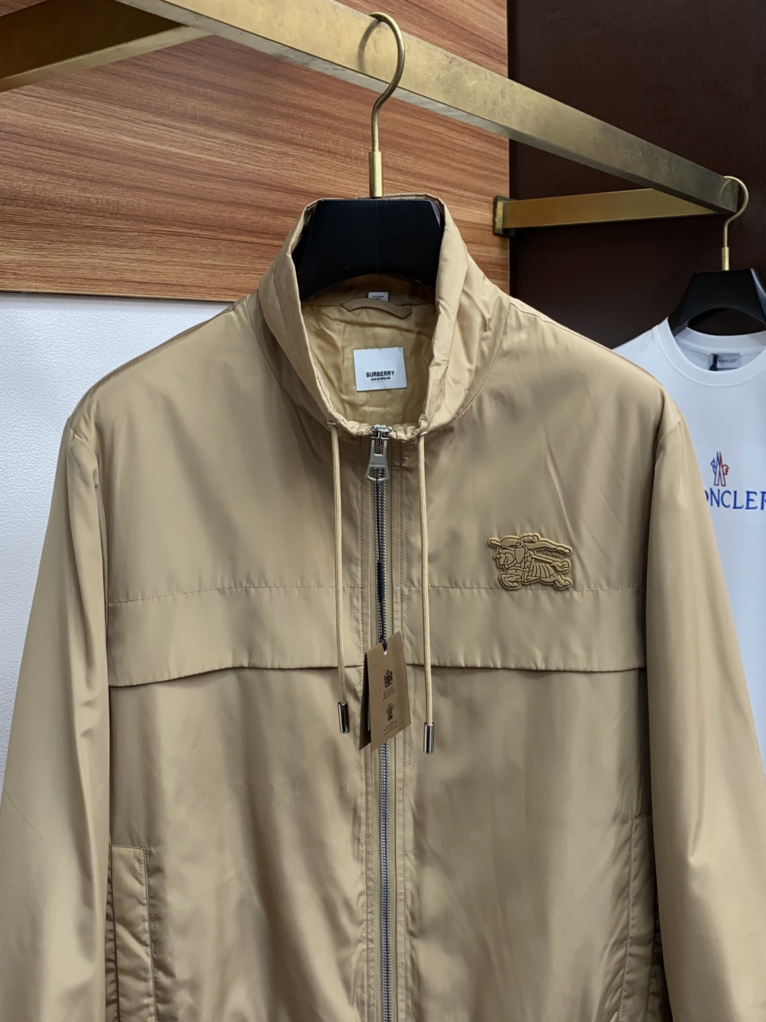 巴宝莉 2025年秋冬新款 官网 高端原厂代工出品，官方经典王牌单品！最新棉衣夹克外套 多明星穿搭示范款