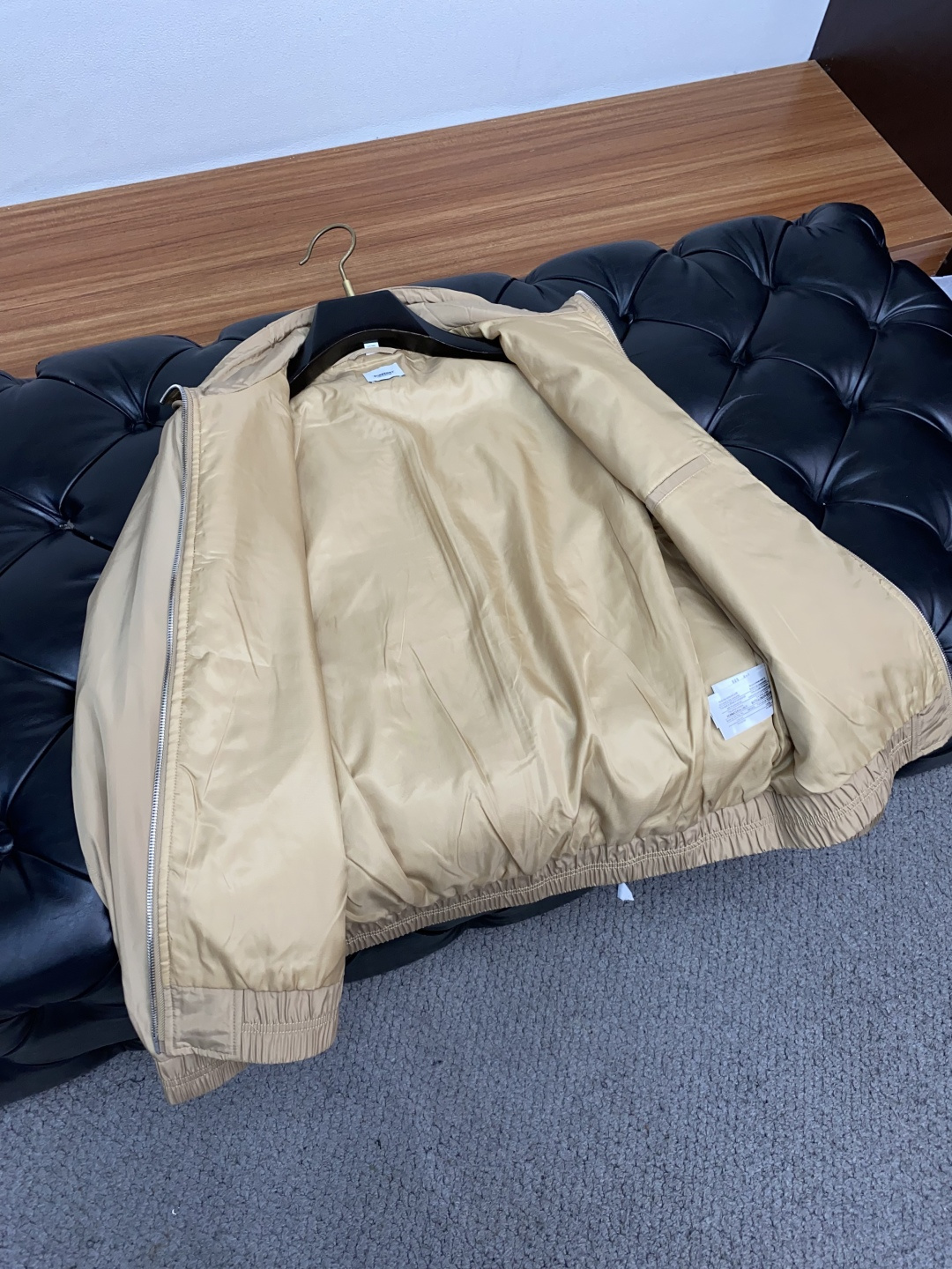 巴宝莉 2025年秋冬新款 官网 高端原厂代工出品，官方经典王牌单品！最新棉衣夹克外套 多明星穿搭示范款