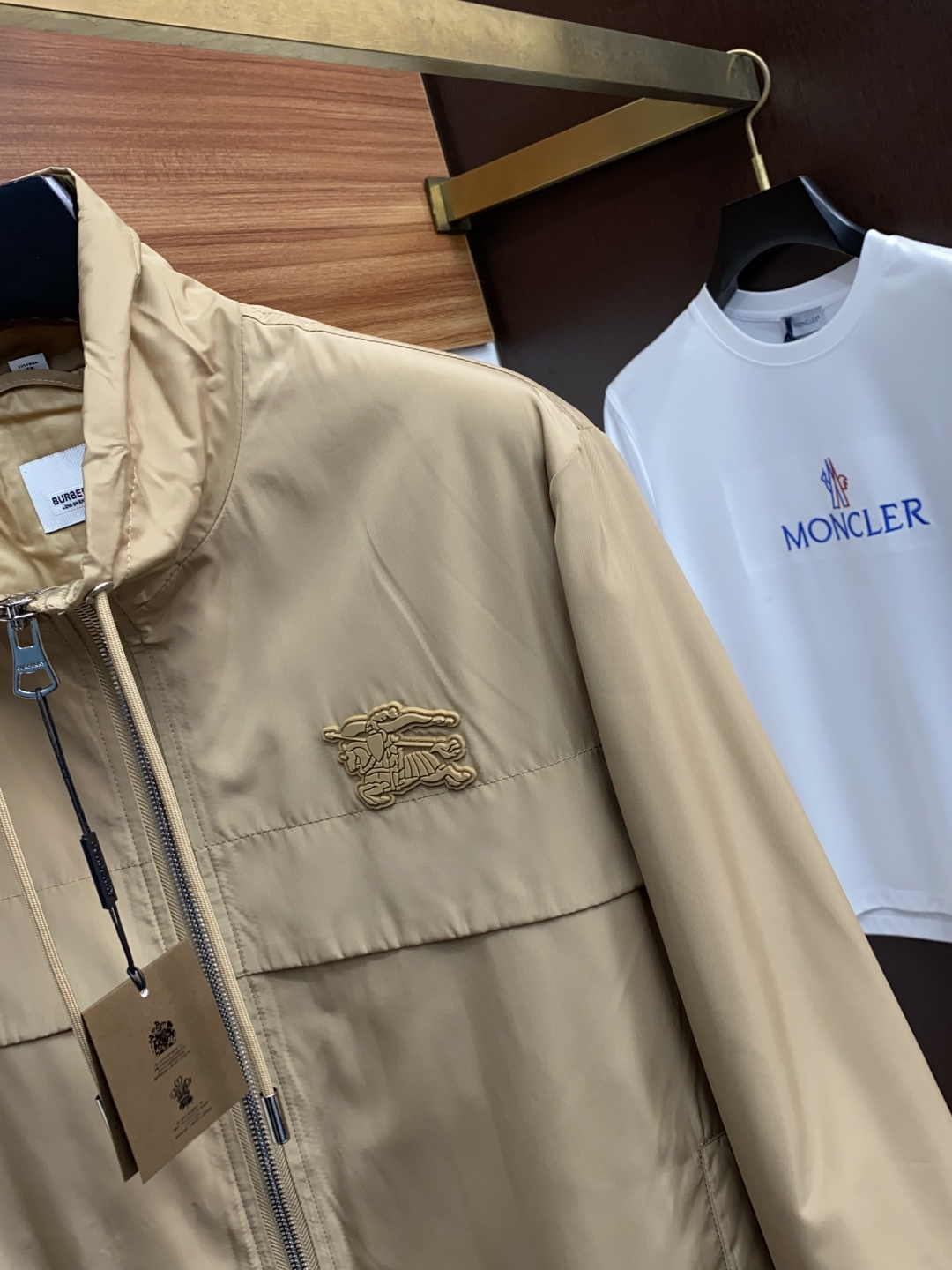 巴宝莉 2025年秋冬新款 官网 高端原厂代工出品，官方经典王牌单品！最新棉衣夹克外套 多明星穿搭示范款