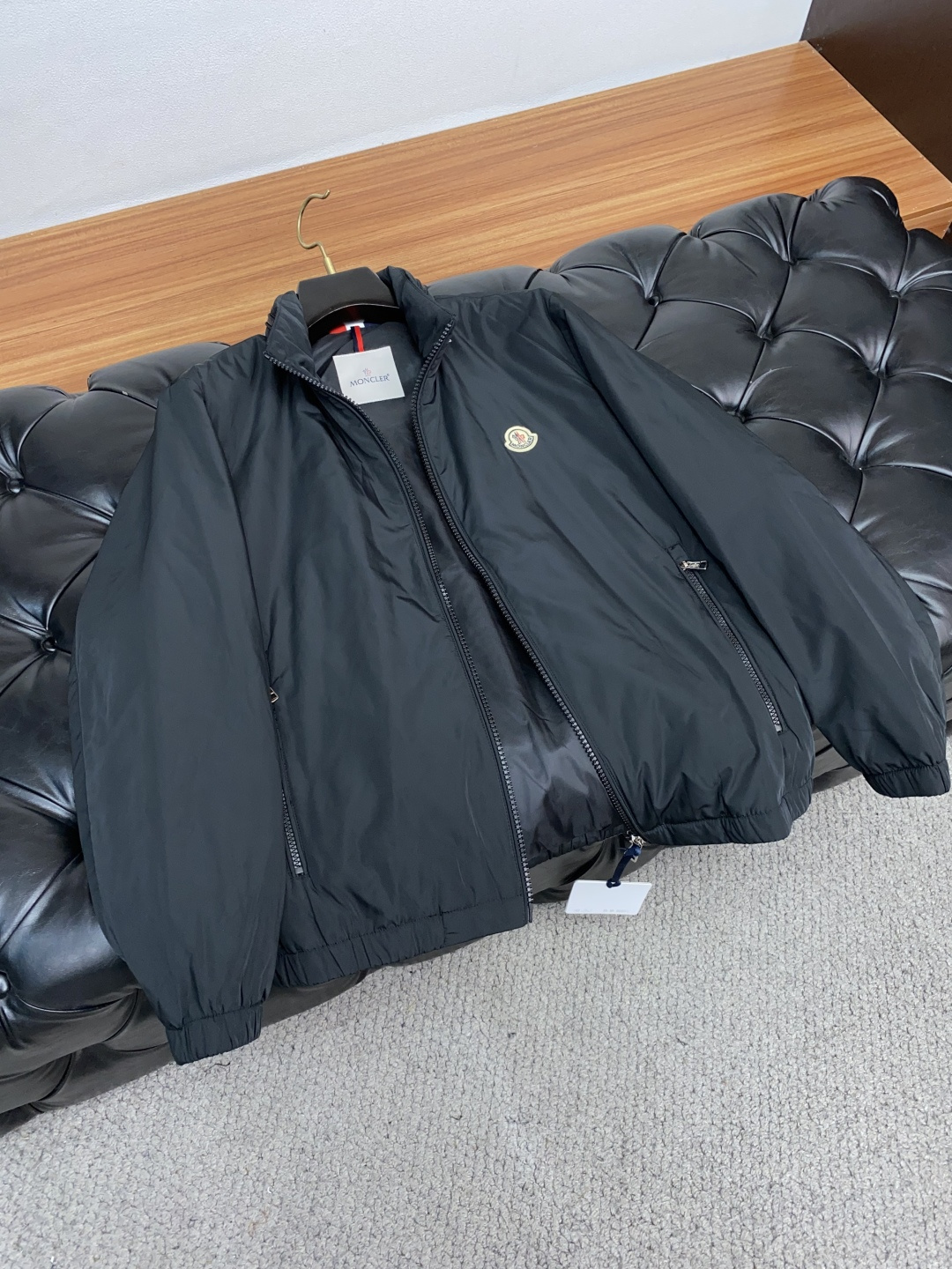  蒙口 2025年秋冬新款 官网 高端原厂代工出品，
官方经典王牌单品！最新棉衣夹克外套 多明星穿搭示范