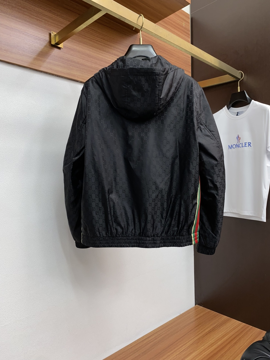 古奇 2025年秋冬新款 官网 高端原厂代工出品，官方经典王牌单品！最新棉衣夹克外套 多明星穿搭示范款！