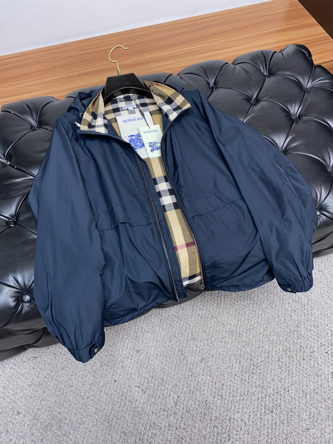 巴宝莉 2025年秋冬新款 官网 高端原厂代工出品，官方经典王牌单品！最新夹克外套 多明星穿搭示范款！！