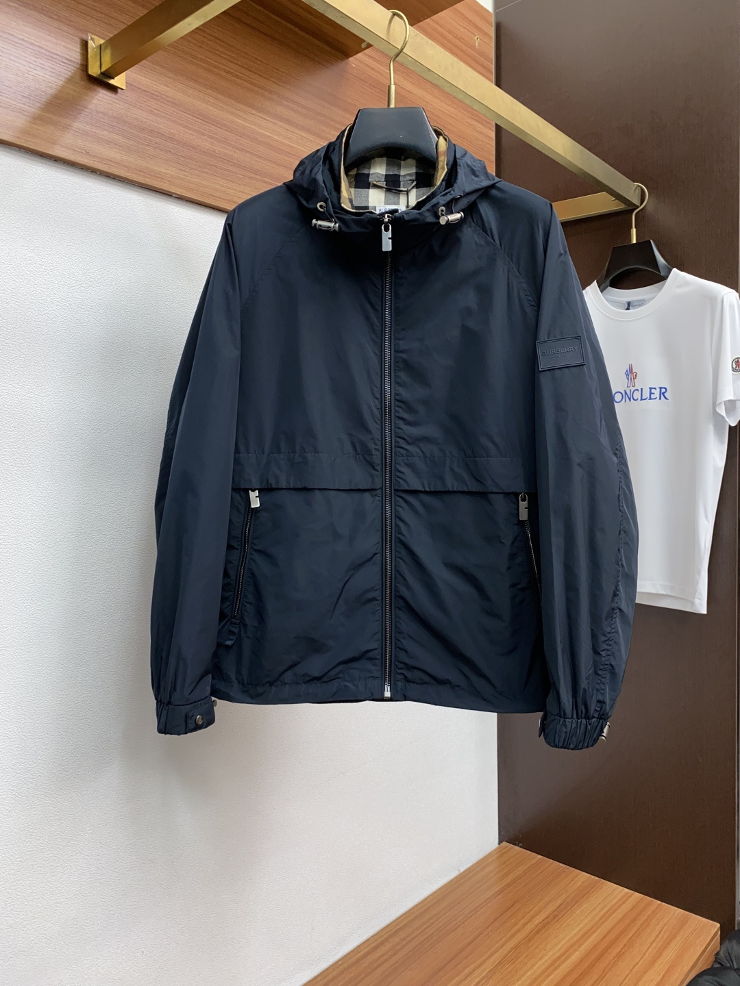 巴宝莉 2025年秋冬新款 官网 高端原厂代工出品，官方经典王牌单品！最新夹克外套 多明星穿搭示范款！！