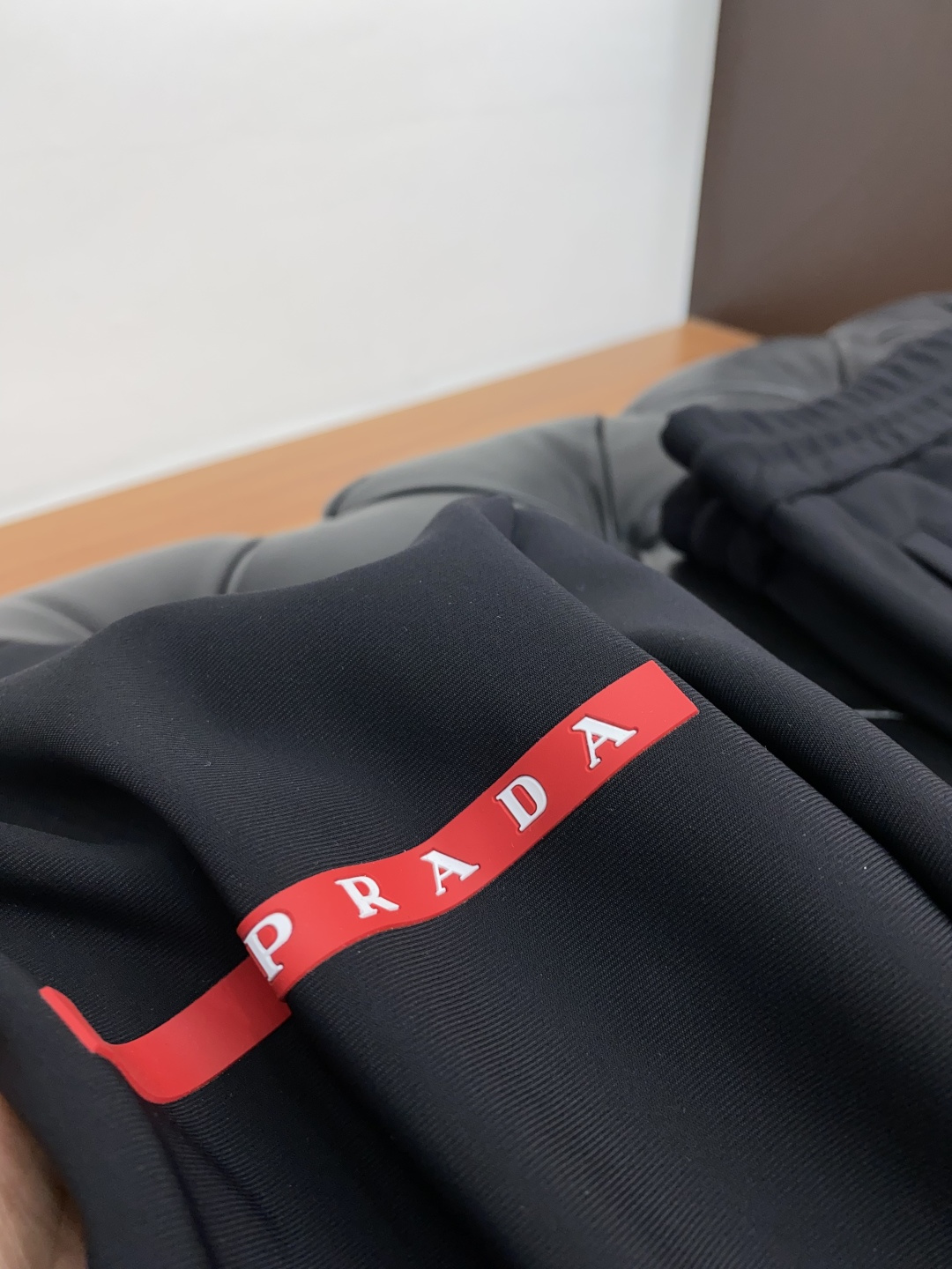 Prada 2025 Autumn Winter Fashion Set with High-Density Polyester Fibre – Review & Recommendations - 图片 7