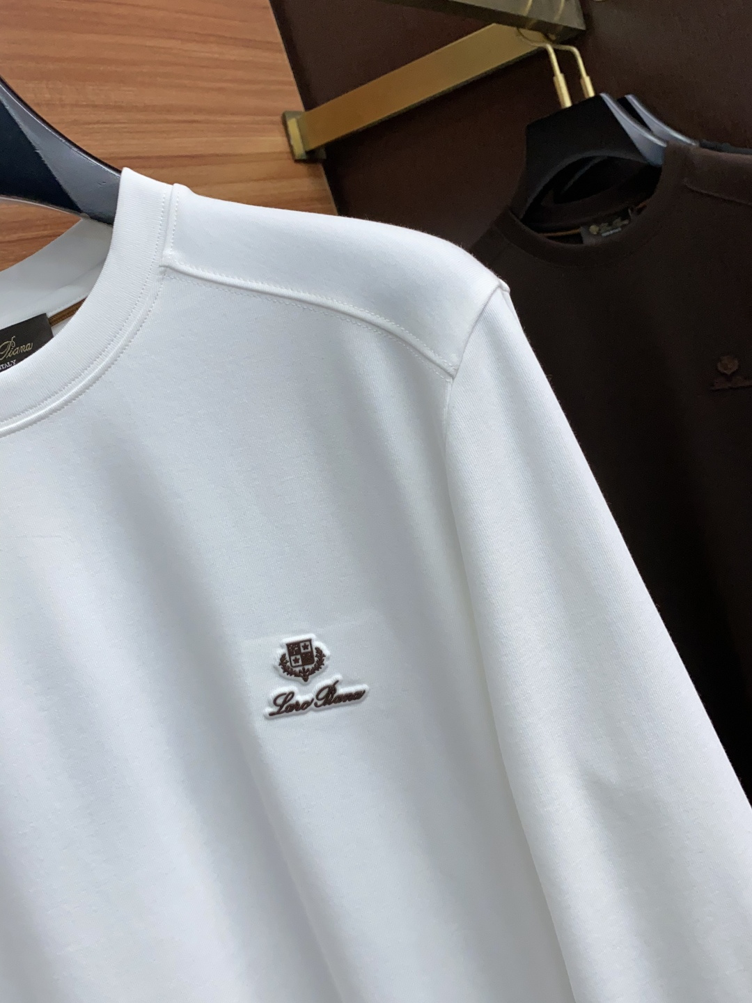  lP🆕 诺悠翩雅 2025秋冬专柜新款 时尚休闲打底衫长袖T恤，精选进口高密度膨体暖姜天丝德绒系列膨体