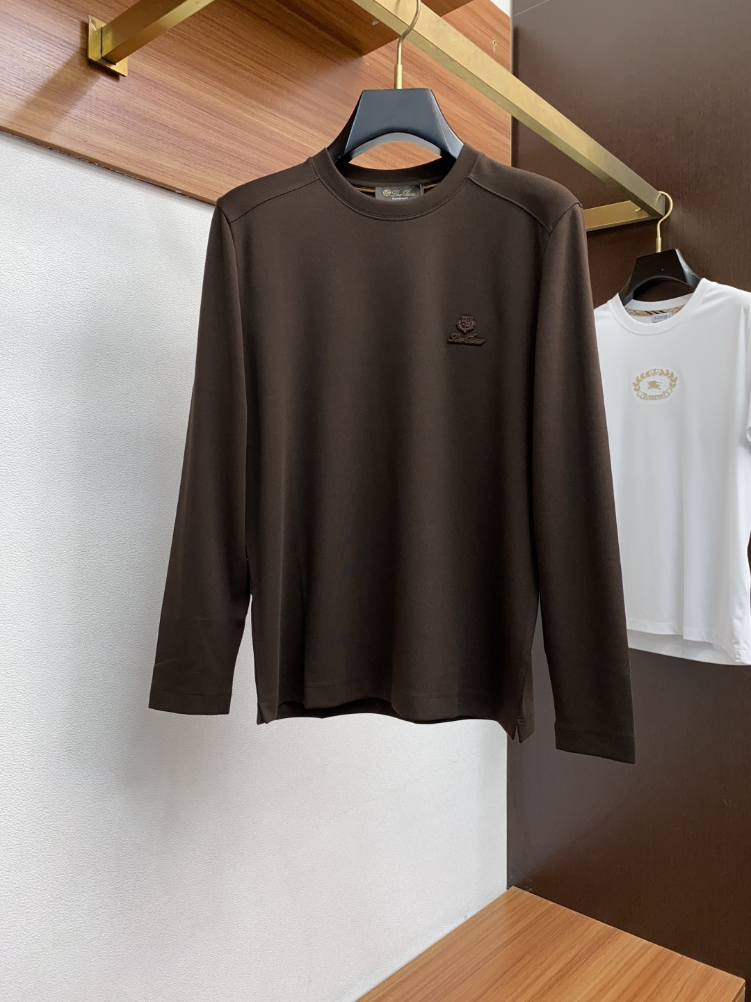 lP🆕 诺悠翩雅 2025秋冬专柜新款 时尚休闲打底衫长袖T恤，精选进口高密度膨体暖姜天丝德绒系列膨体蓄