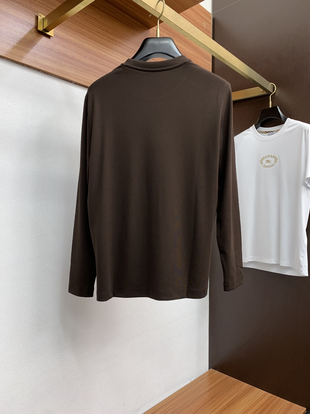 lP🆕 诺悠翩雅 2025秋冬专柜新款 时尚休闲打底衫长袖T恤，精选进口高密度膨体暖姜天丝德绒系列膨体蓄