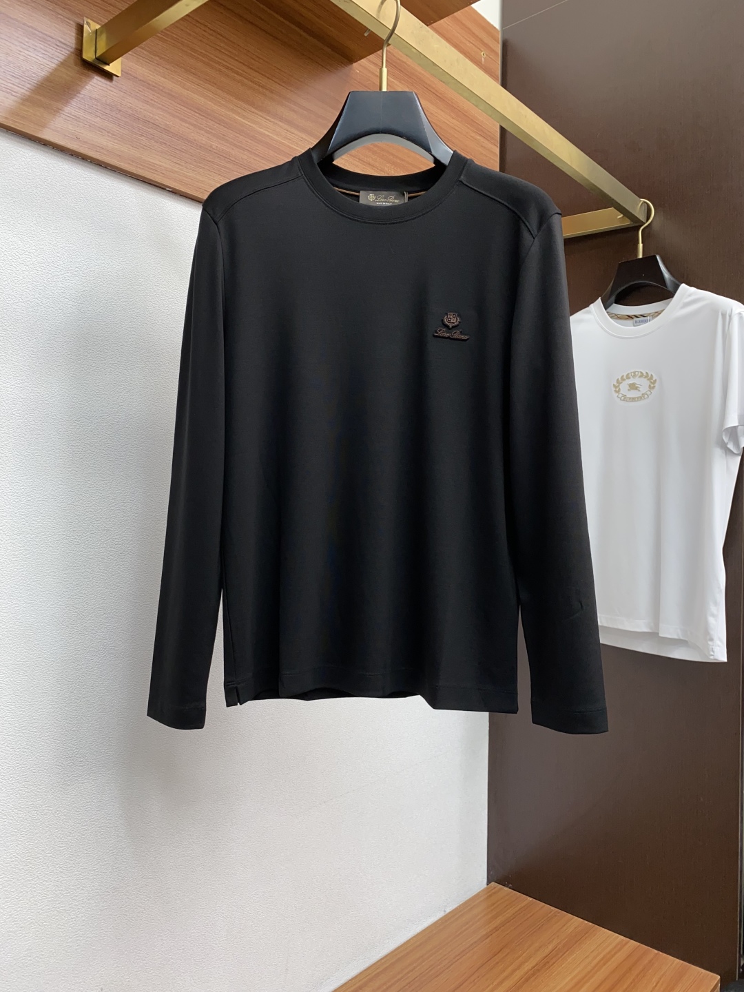 Luxe Nuyou Pianya Lange Mouw T-Shirt - Comfortabel en Elegant Zwart Design