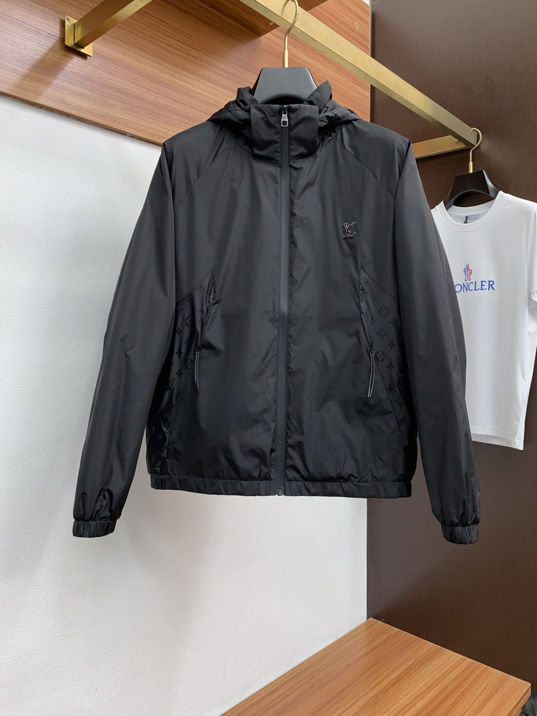 1v路易威登 2025年秋冬新款 官网 高端原厂代工出品，官方经典王牌单品！最新棉衣夹克外套 多明星穿搭