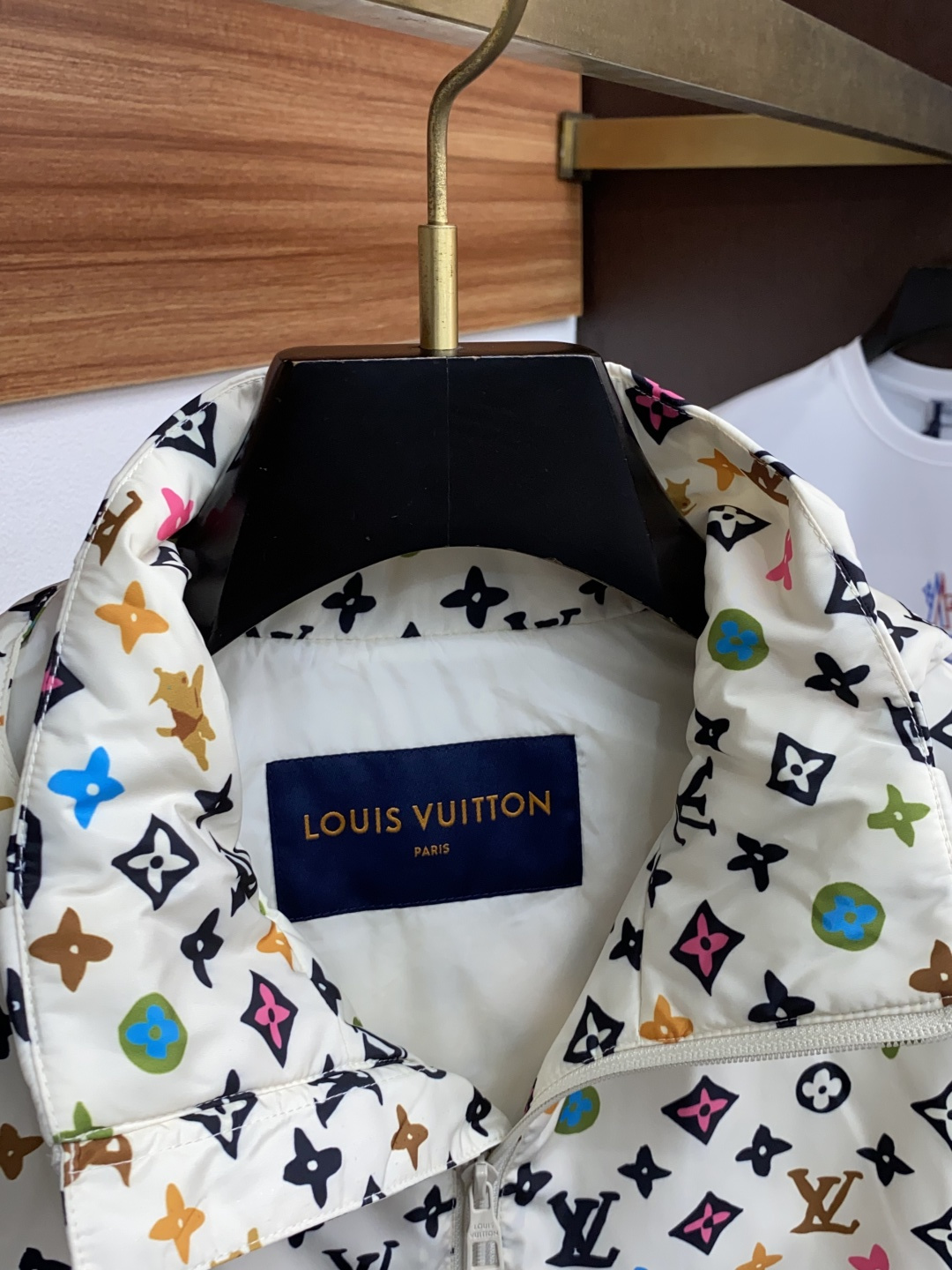 1v 路易威登 2025年秋冬新款 官网 高端原厂代工出品，官方经典王牌单品！最新棉衣夹克外套 多明星穿