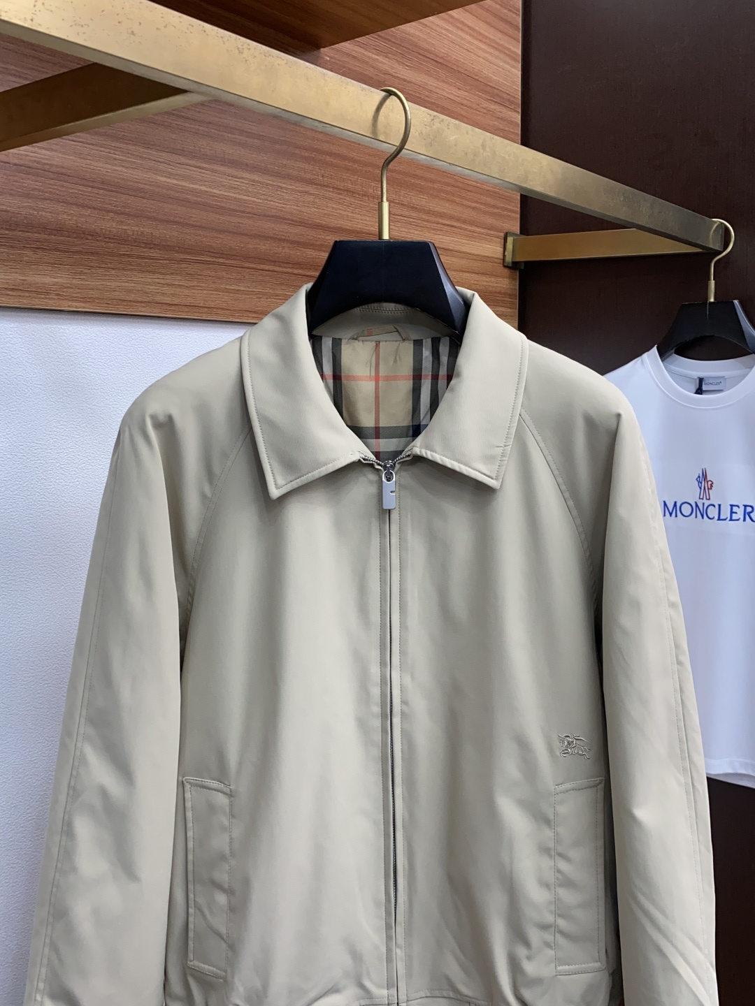 巴宝莉 2025年秋冬新款 官网 高端原厂代工出品，官方经典王牌单品！最新翻领夹克外套 多明星穿搭示范款