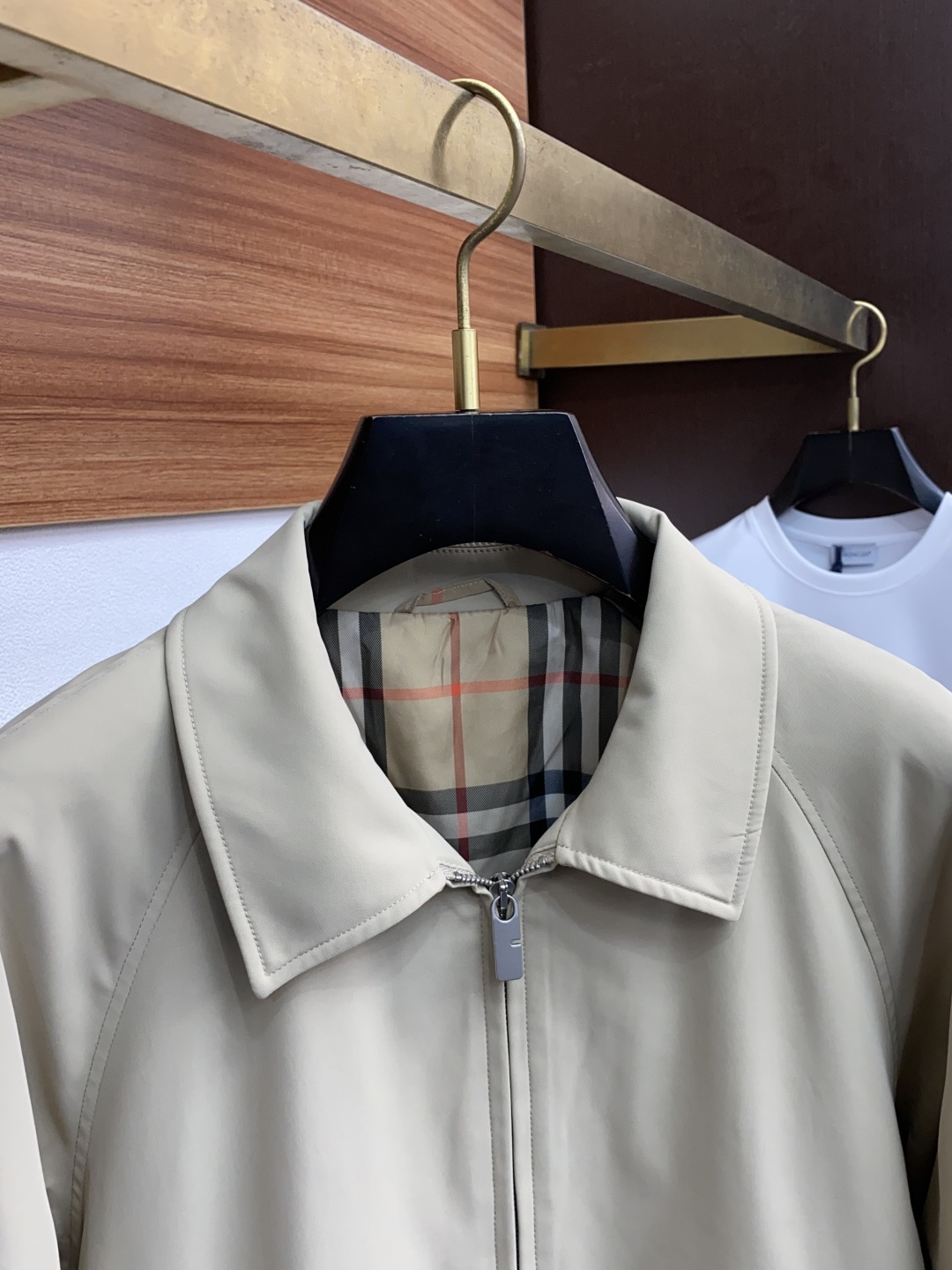 巴宝莉 2025年秋冬新款 官网 高端原厂代工出品，官方经典王牌单品！最新翻领夹克外套 多明星穿搭示范款