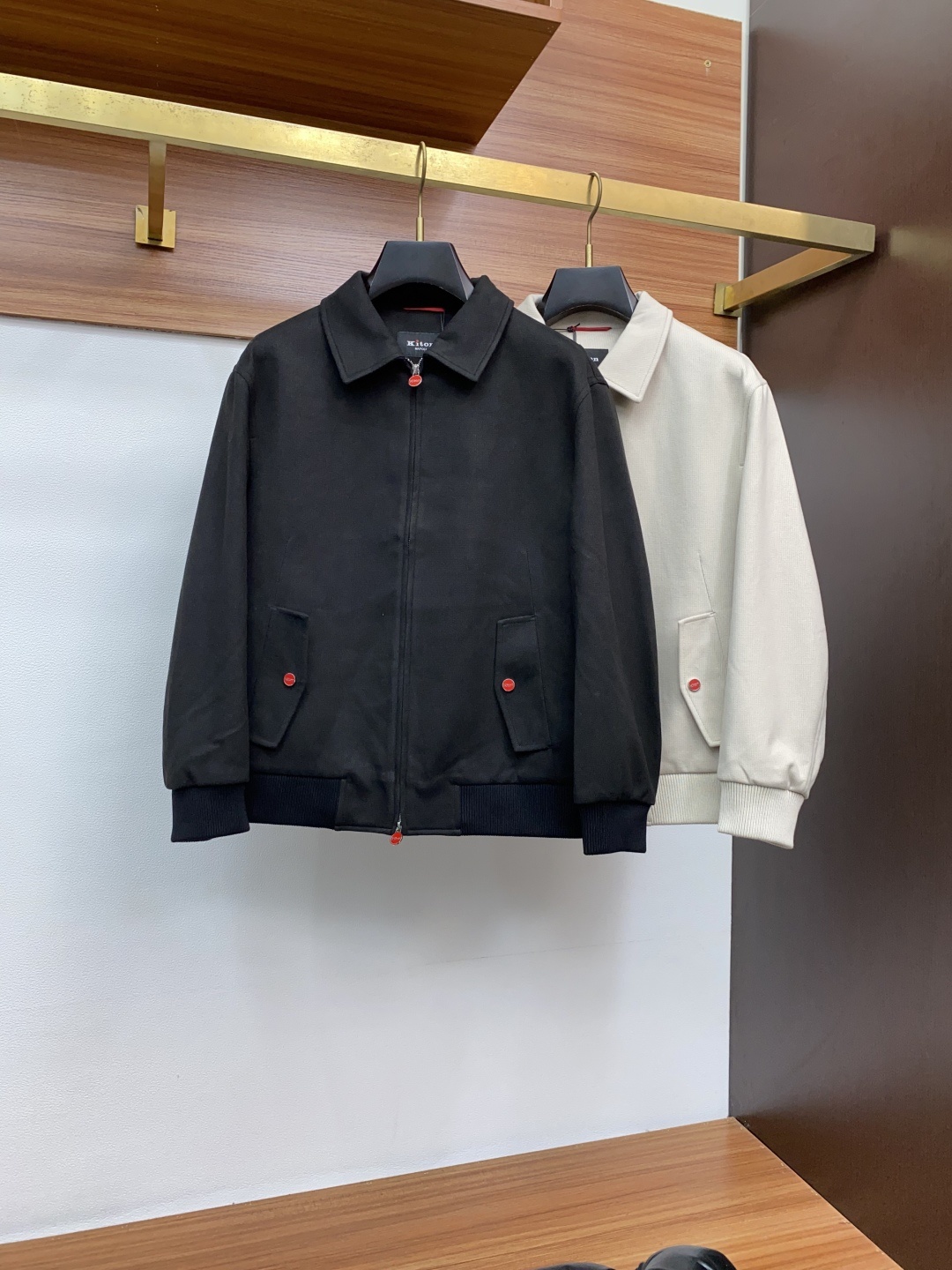 kiton 2025年秋冬新款 官网 高端原厂代工出品,官方经典王牌单品!最新呢子棉衣夹克外套 多明星穿