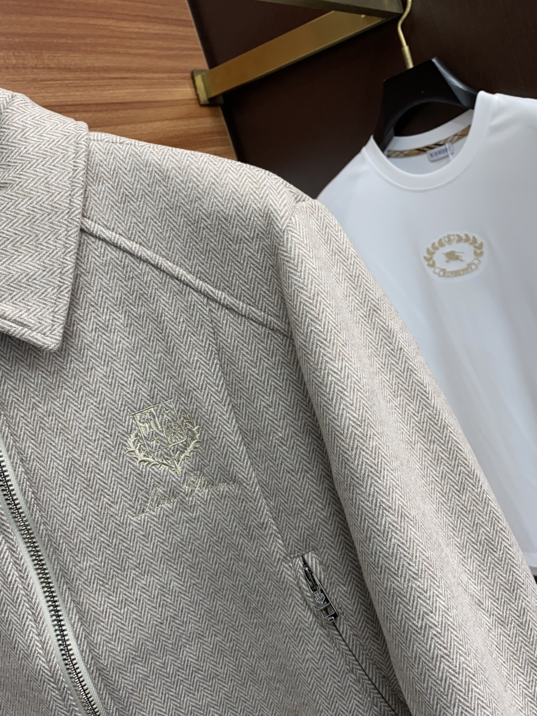 “2025 Men’s Cotton Jacket Collection: Modern, Functional, Stylish, and Environmentally Friendly Designs for the City” - 图片 4