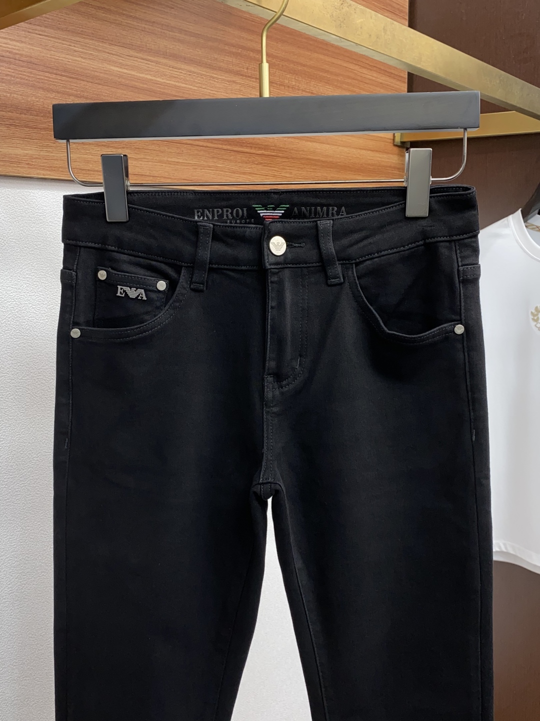 Title: P602 Amani 25ss Men’s Jeans: Fall/Winter Collection with Unique Design and High-Quality Materials. Sizes 28-38. - 图片 3