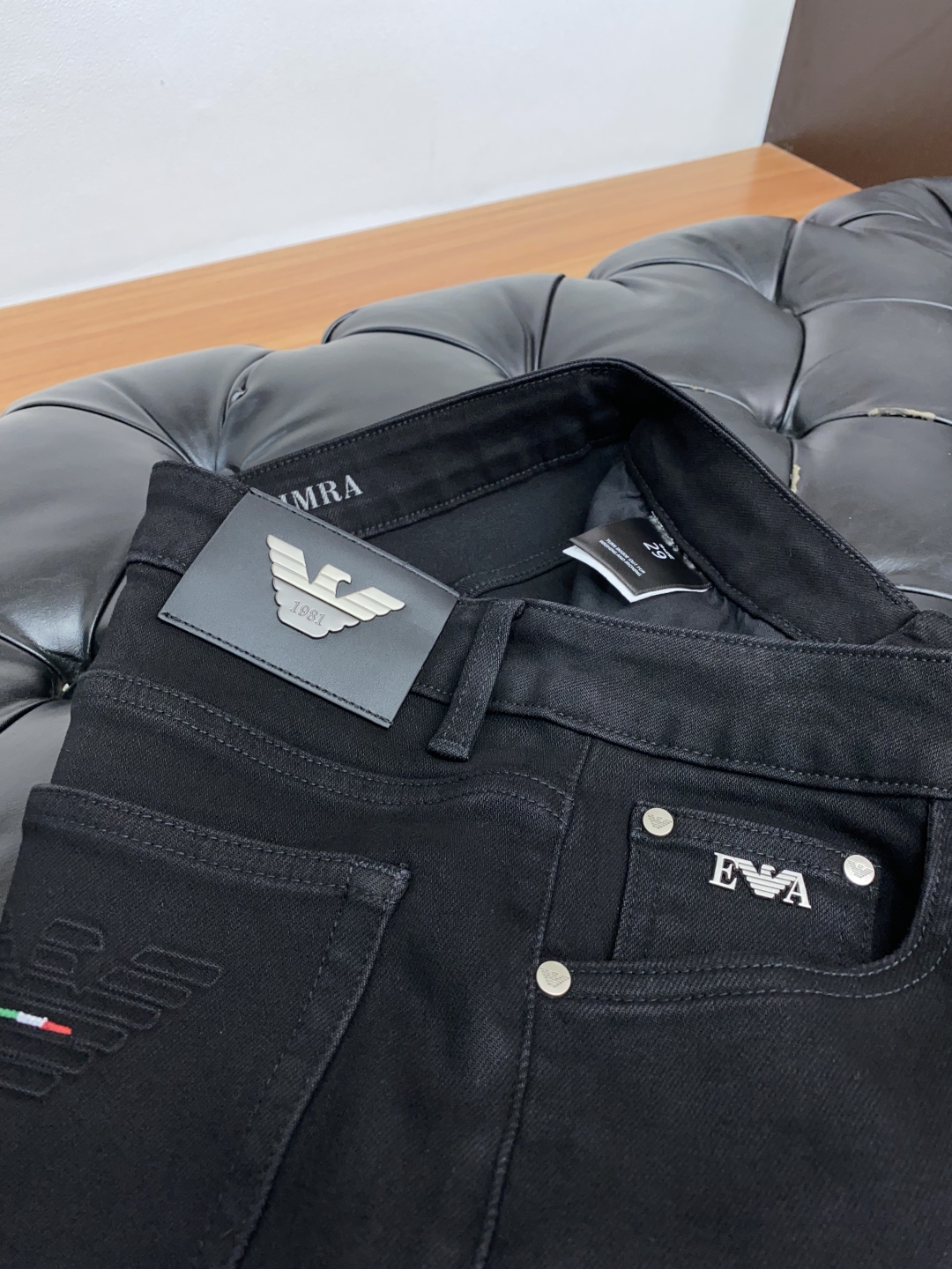 Title: P602 Amani 25ss Men’s Jeans: Fall/Winter Collection with Unique Design and High-Quality Materials. Sizes 28-38. - 图片 5