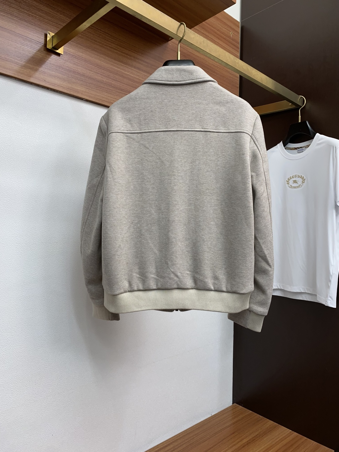 “2025 Men’s Cotton Jacket Collection: Modern, Functional, Stylish, and Environmentally Friendly Designs for the City” - 图片 9