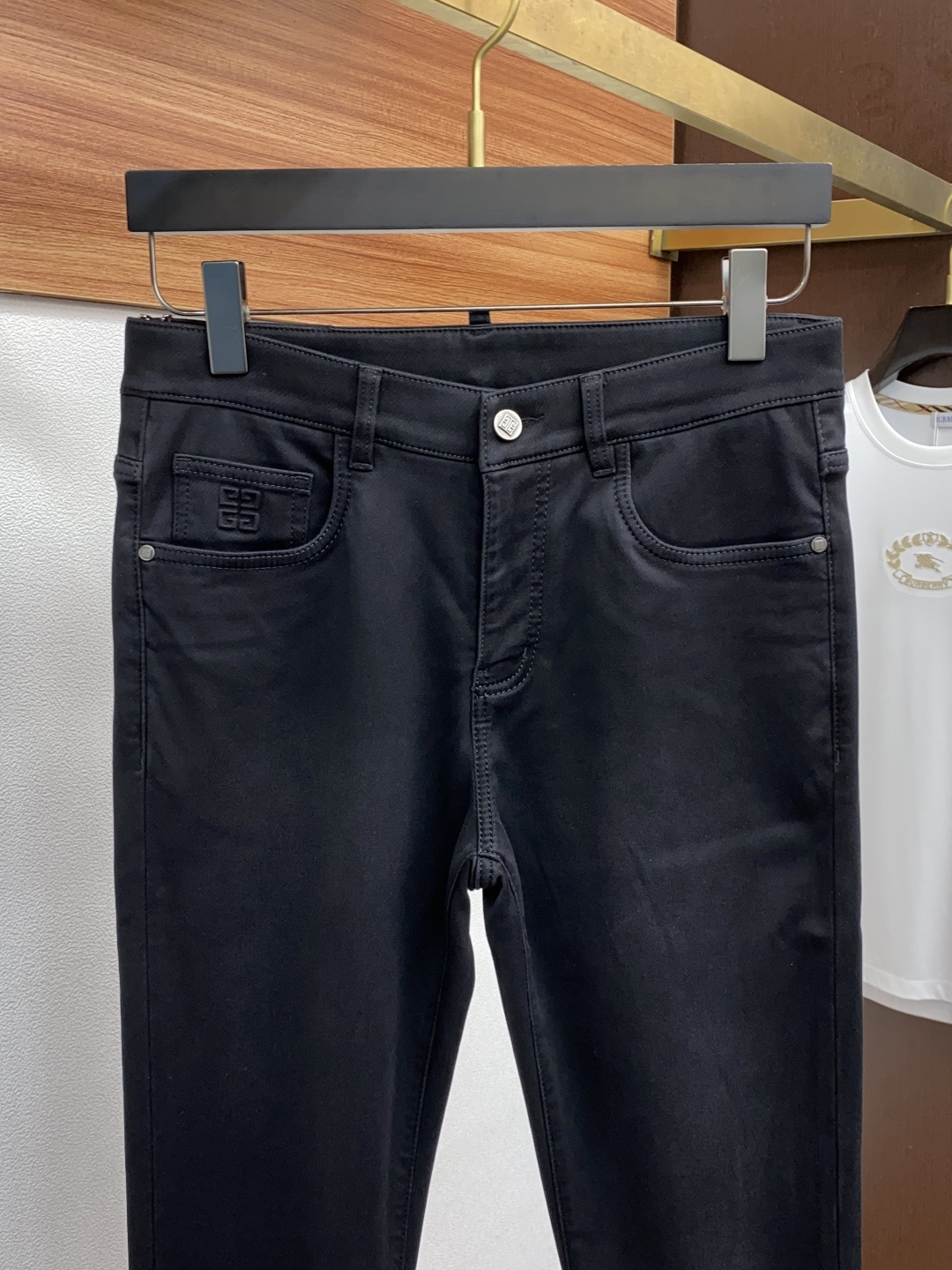 “Men’s Fall Winter New Book: Cowboys, Oversoft Scrolls, Handicrafts, Durable Leather Jeans, Unique Hardware” - 图片 3