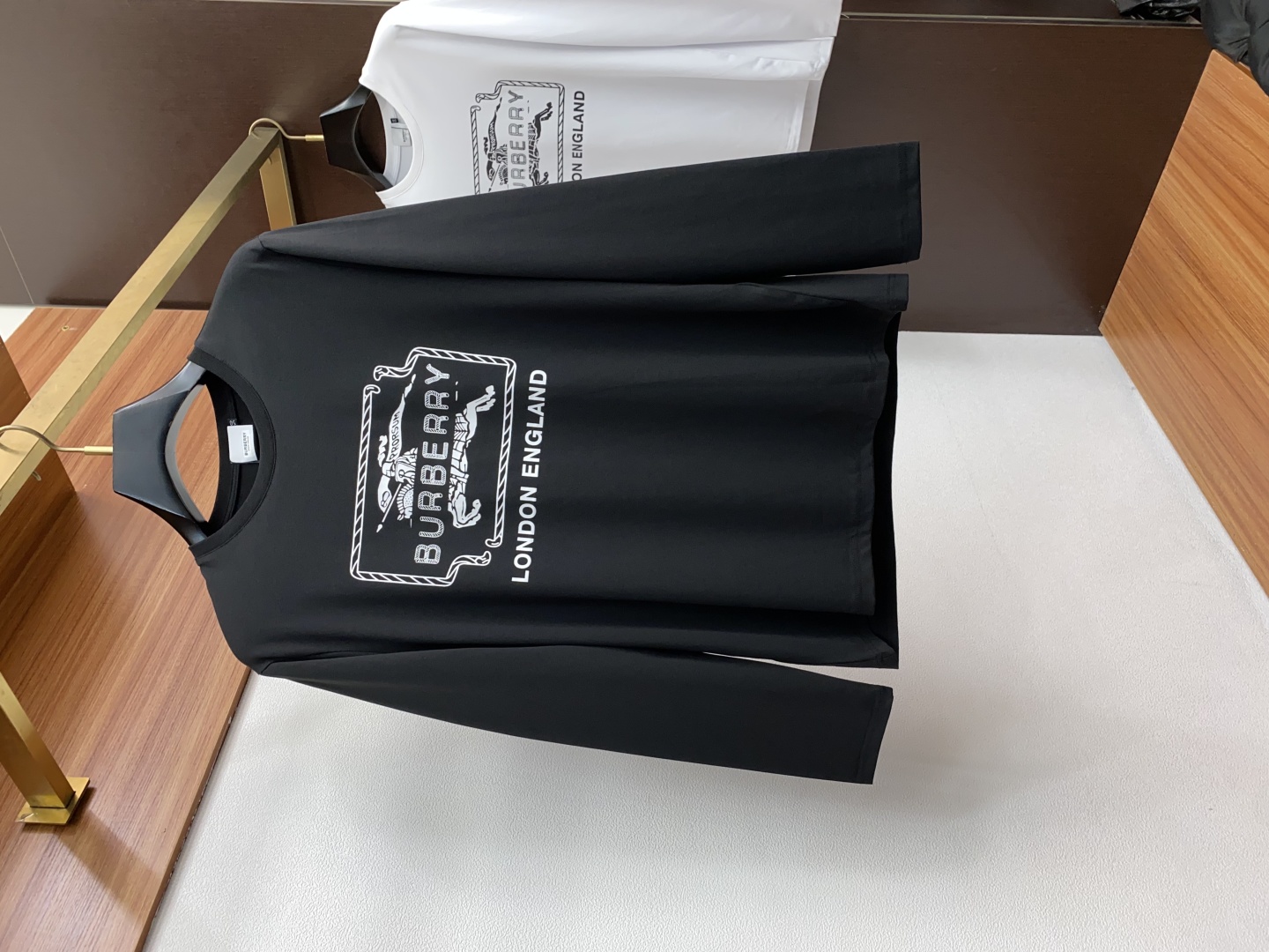 “Baballie 2 Long-Sleeve T-Shirts: High-Quality Cotton, Comfortable Fit, Classic Branding, Multiple Colors, Sizes M-3XL” - 图片 1