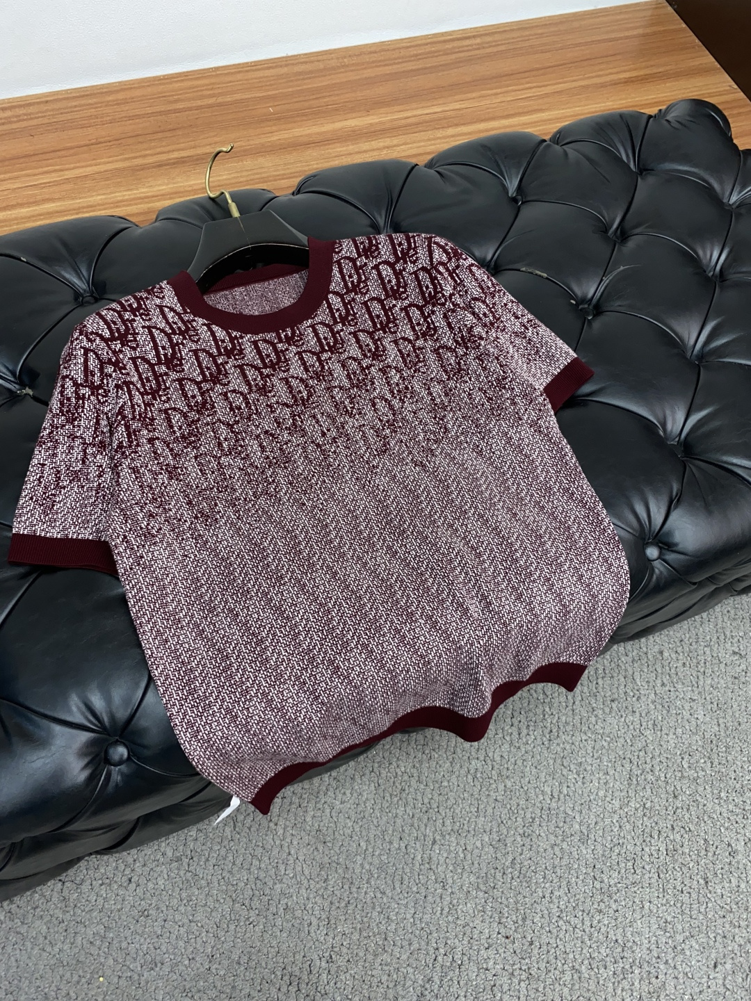  迪奥 家族男士高端简约圆领加厚针织毛衣短袖 ，香港洋行渠道货，纯正血统品质，25年秋冬 新款，经典王牌