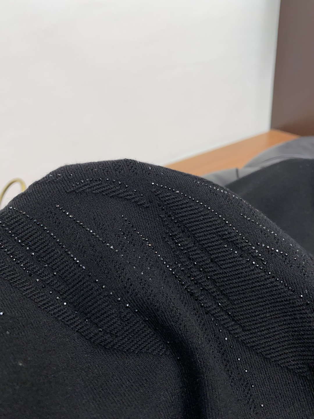  普拉达 家族男士高端简约圆领短袖T恤衫，香港洋行渠道货，纯正血统品质，25年春夏新款，经典王牌系列！
