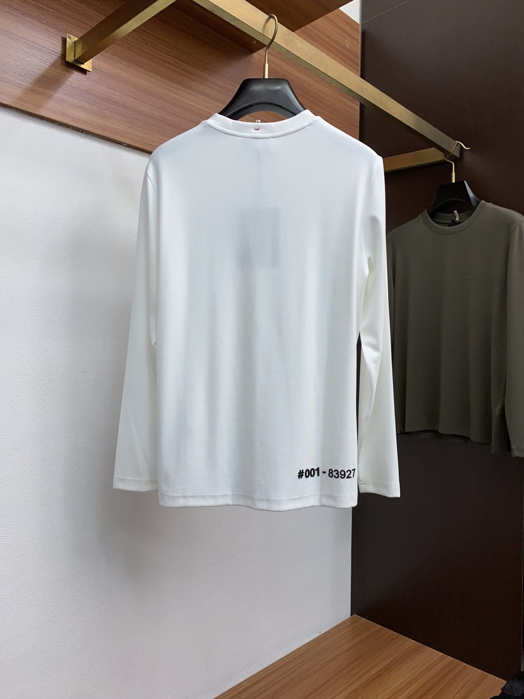 蒙口 2025秋冬专柜新款 时尚休闲打底衫长袖T恤，精选进口高密度膨体德绒系列膨体蓄暖，糯感新生绒云裹冬