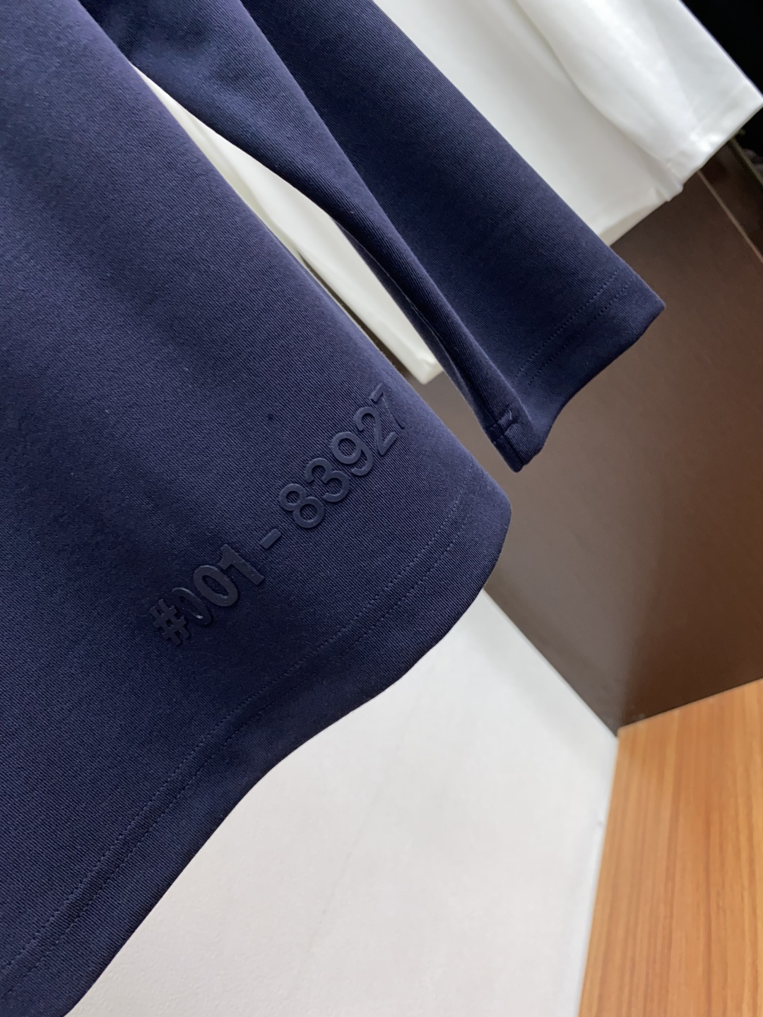 蒙口 2025秋冬专柜新款 时尚休闲打底衫长袖T恤，精选进口高密度膨体德绒系列膨体蓄暖，糯感新生绒云裹冬